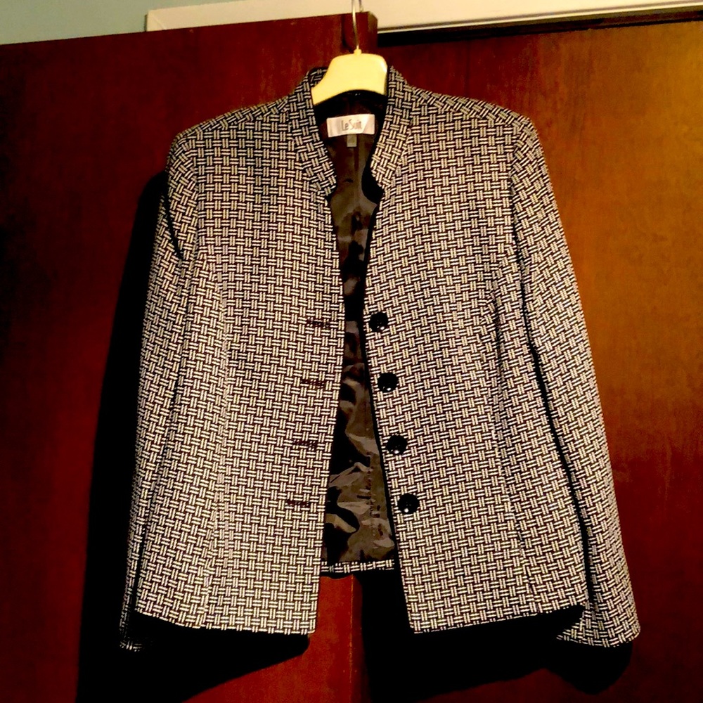 Black/white print blazer/pants